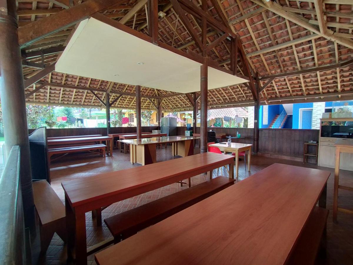 Villa Batu Tua Puncak Mitra Reddoorz 보고르 외부 사진